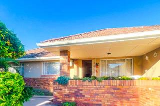 4 Bedroom Property for Sale in Chiselhurst Eastern Cape